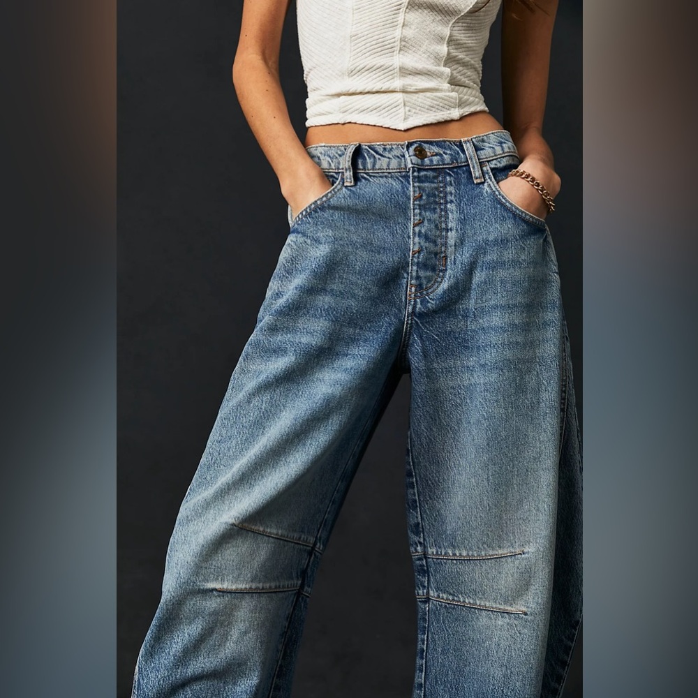 Free People Blue Vintage Wash Barrel Jeans - Picture 4 of 7
